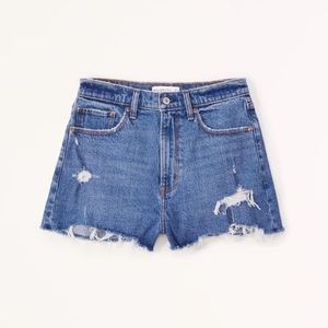 Abercrombie & Fitch | NWT Curve Love The Cutoff Short High Rise Size 37/…